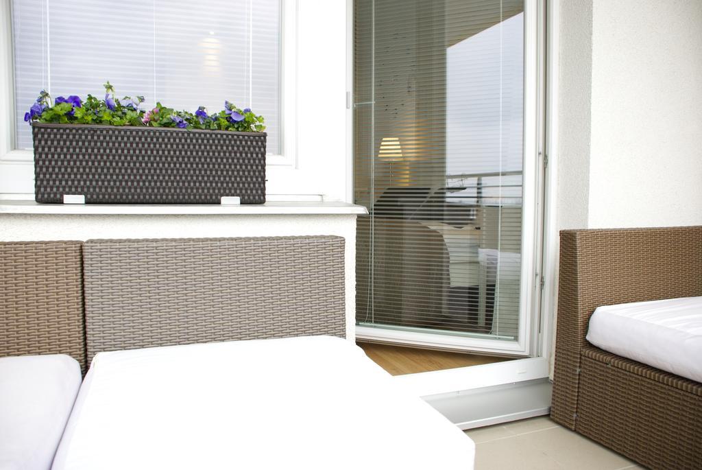 A Nice Place To Stay Apartments Prag Exterior foto