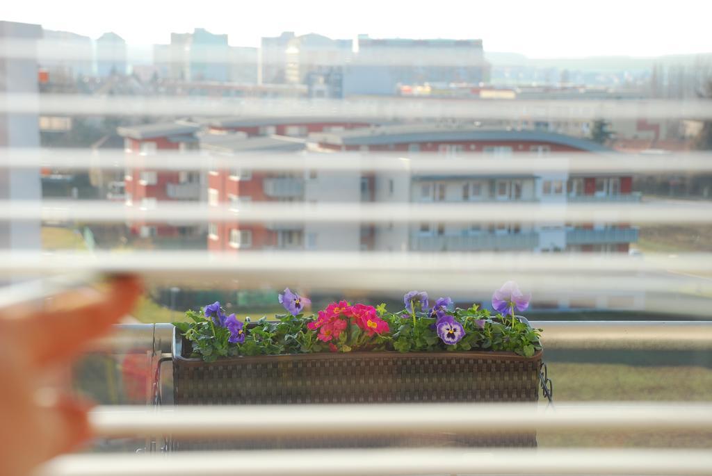 A Nice Place To Stay Apartments Prag Exterior foto